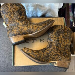 Floral Patterned Tan Ankle Boots by Roper